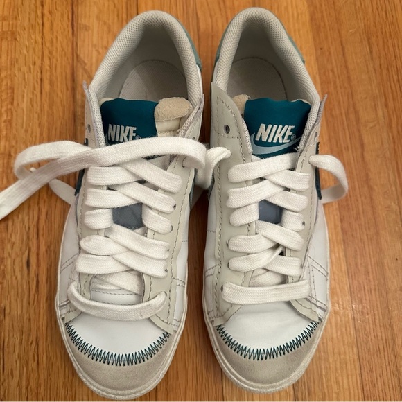 Nike Blazer Low 77 Jumbo Sneakers Shoes Size 10 - Picture 9 of 10